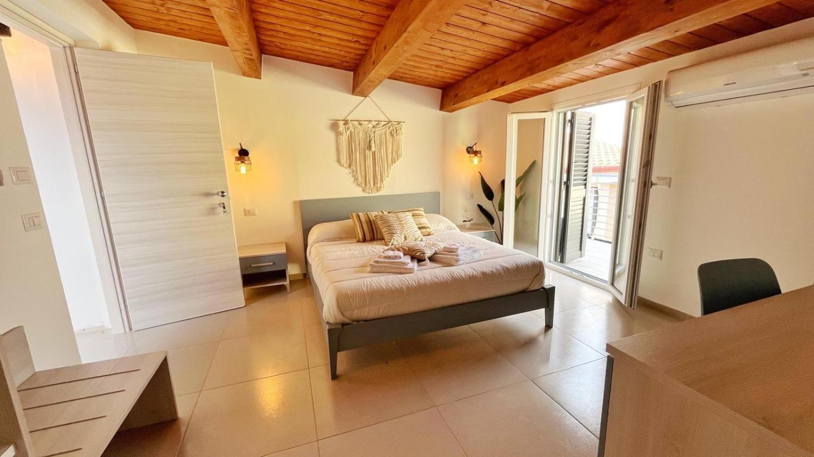 Flamingo Suites Marina di Camerota Bagian luar foto