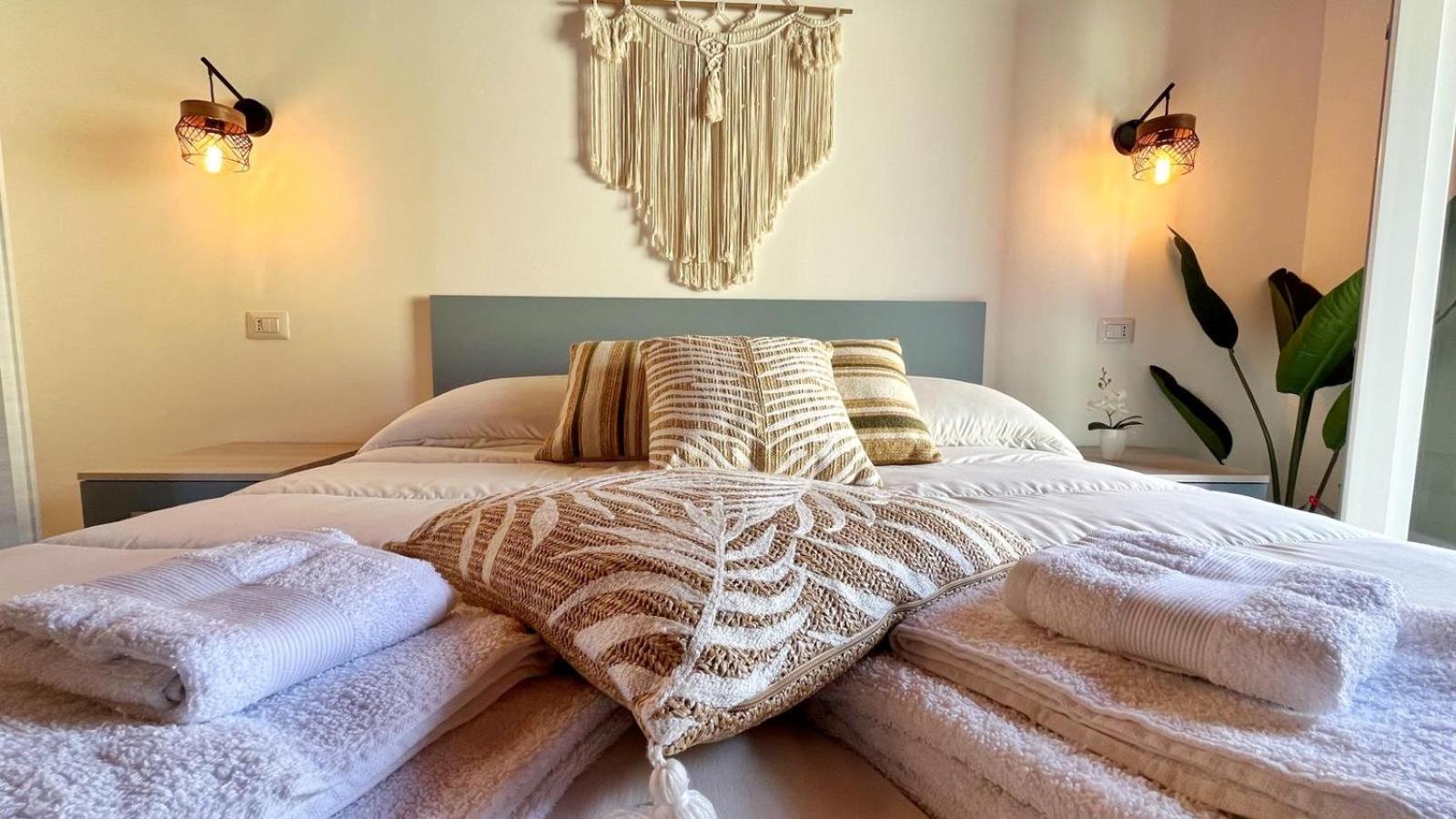Flamingo Suites Marina di Camerota Bagian luar foto